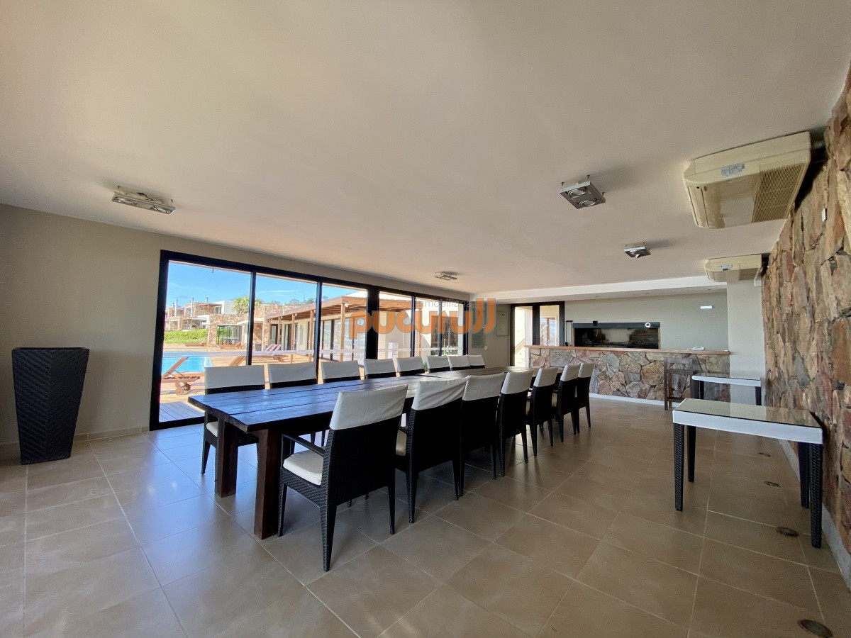 Apartamento ID.2253 - Venta apartamento 3 dormitorios más dependencia Punta Ballena 