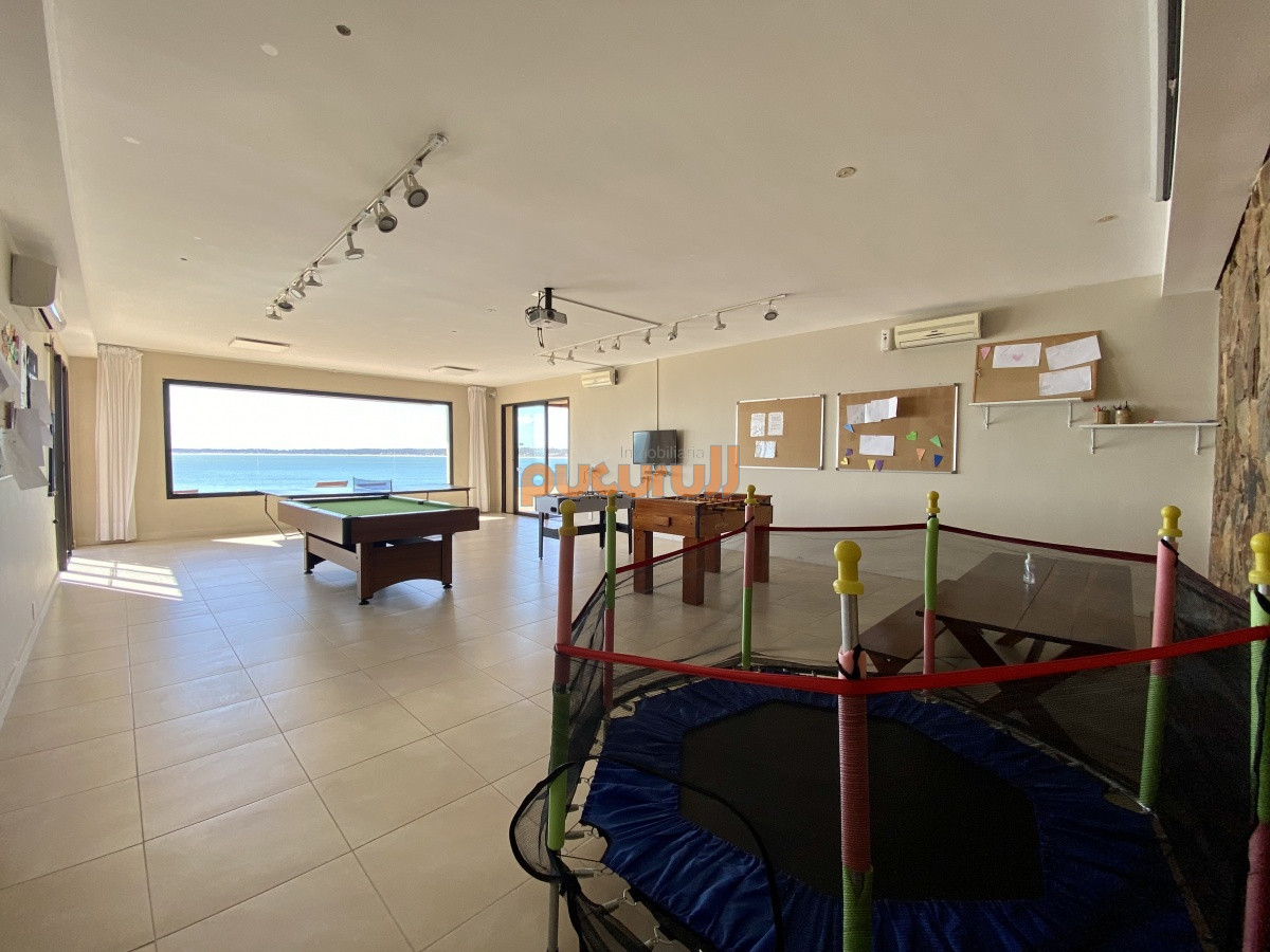 Apartamento ID.2253 - Venta apartamento 3 dormitorios más dependencia Punta Ballena 