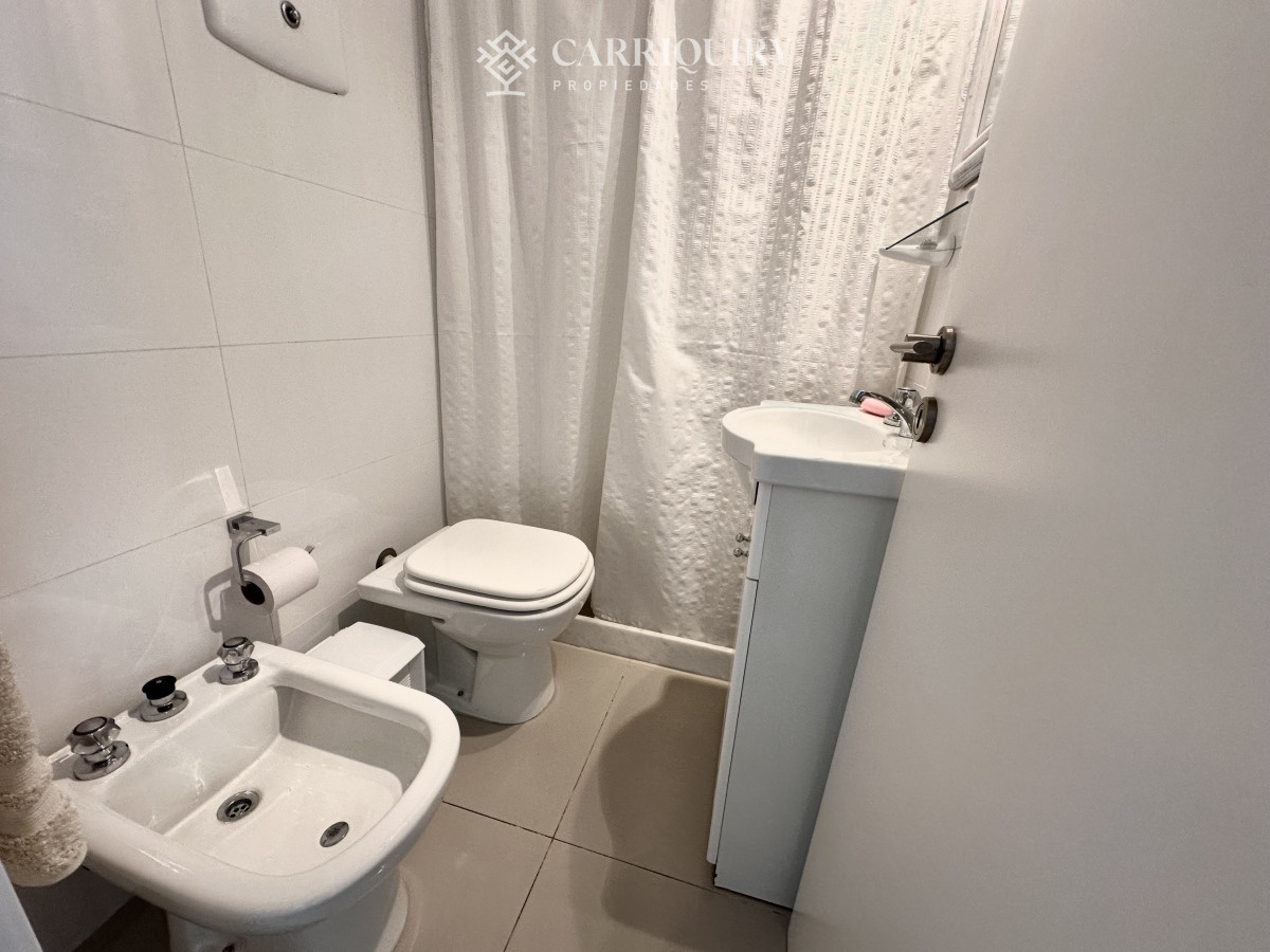 Apartamento ID.8185 - Alquiler Apartamento primera línea 4 dormitorios