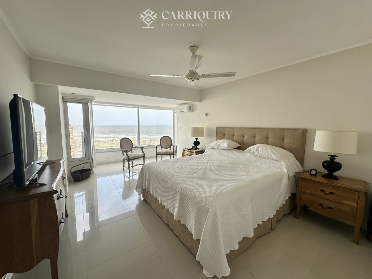 Apartamento ID.8185 - Alquiler Apartamento primera línea 4 dormitorios