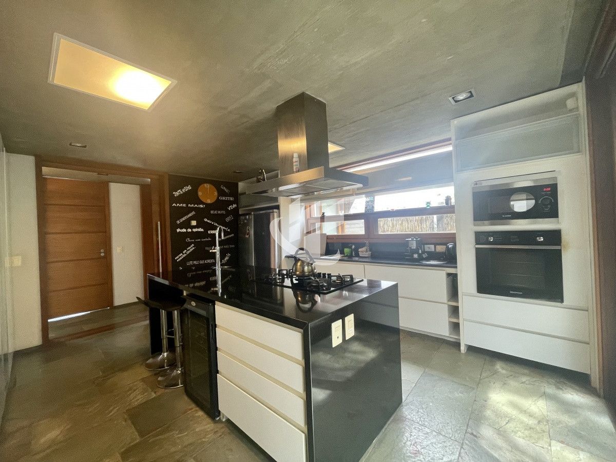 Casa ID.1227 - Venta casa 4 dormitorios El Chorro