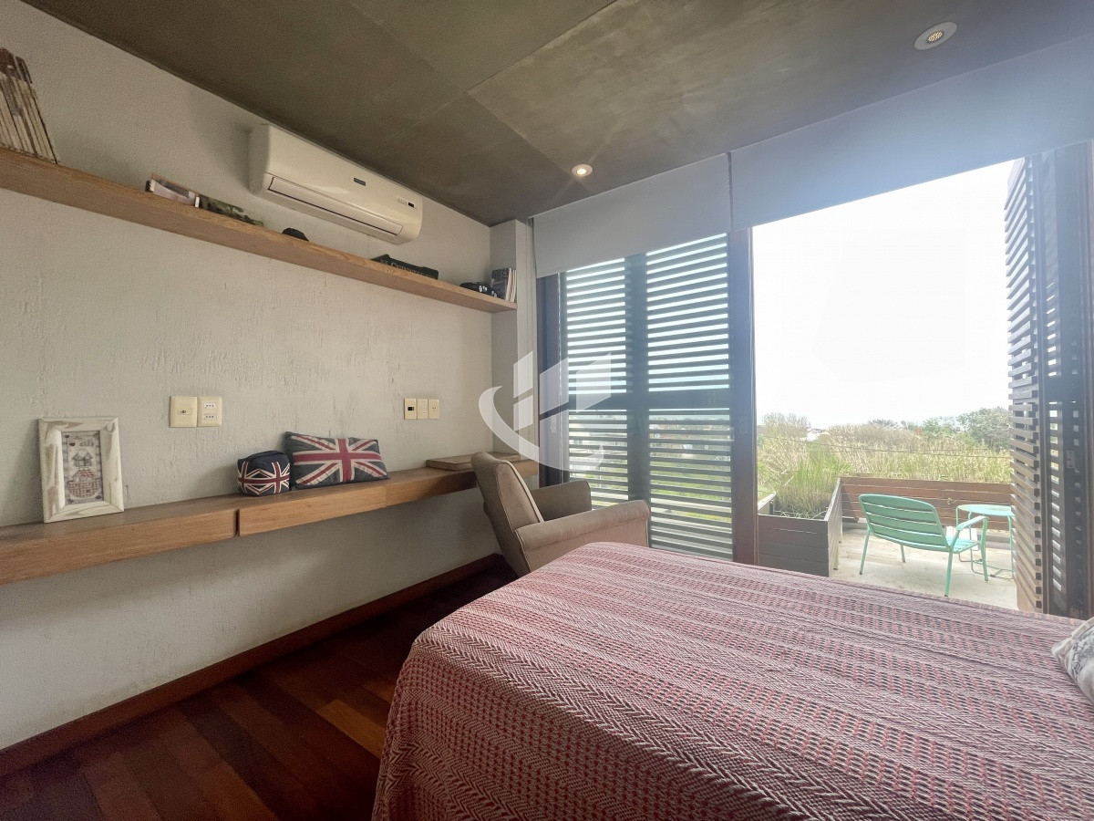 Casa ID.1227 - Venta casa 4 dormitorios El Chorro