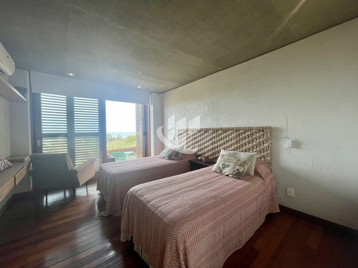 Casa ID.1227 - Venta casa 4 dormitorios El Chorro
