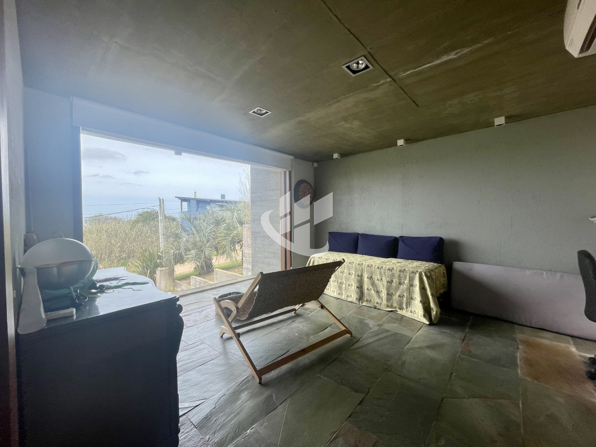 Casa ID.1227 - Venta casa 4 dormitorios El Chorro