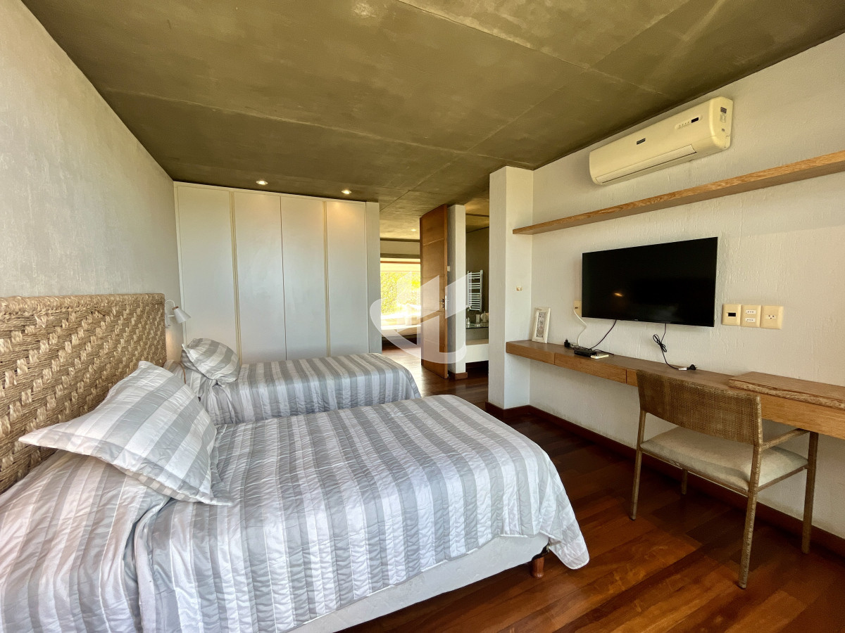 Casa ID.1227 - Venta casa 4 dormitorios El Chorro