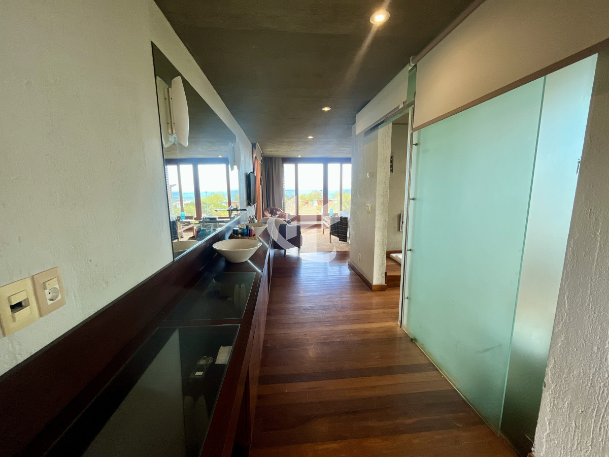 Casa ID.1227 - Venta casa 4 dormitorios El Chorro