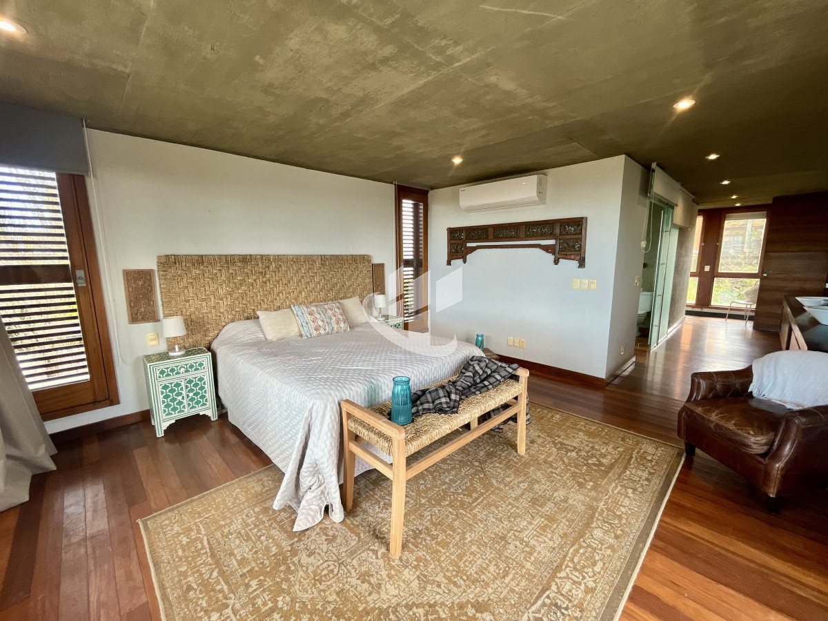 Casa ID.1227 - Venta casa 4 dormitorios El Chorro