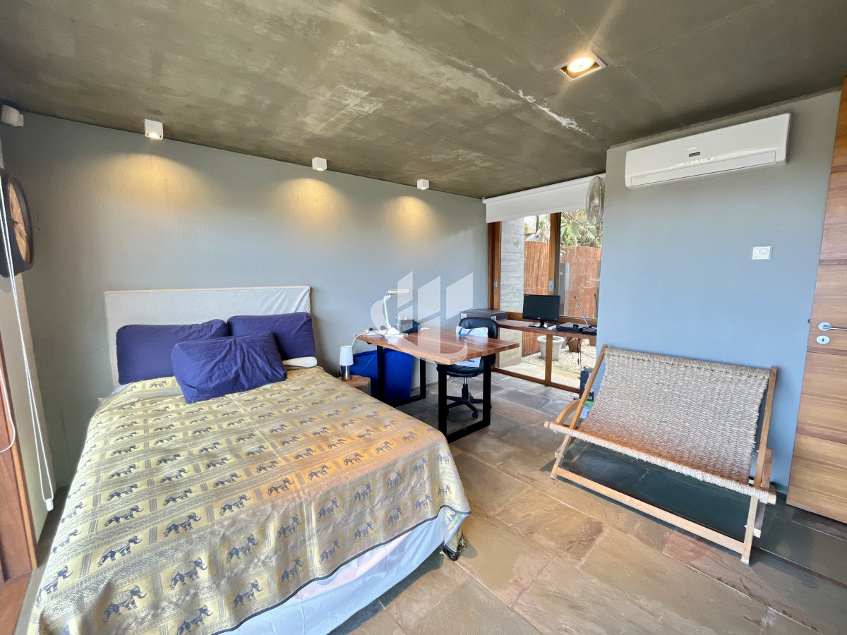 Casa ID.1227 - Venta casa 4 dormitorios El Chorro