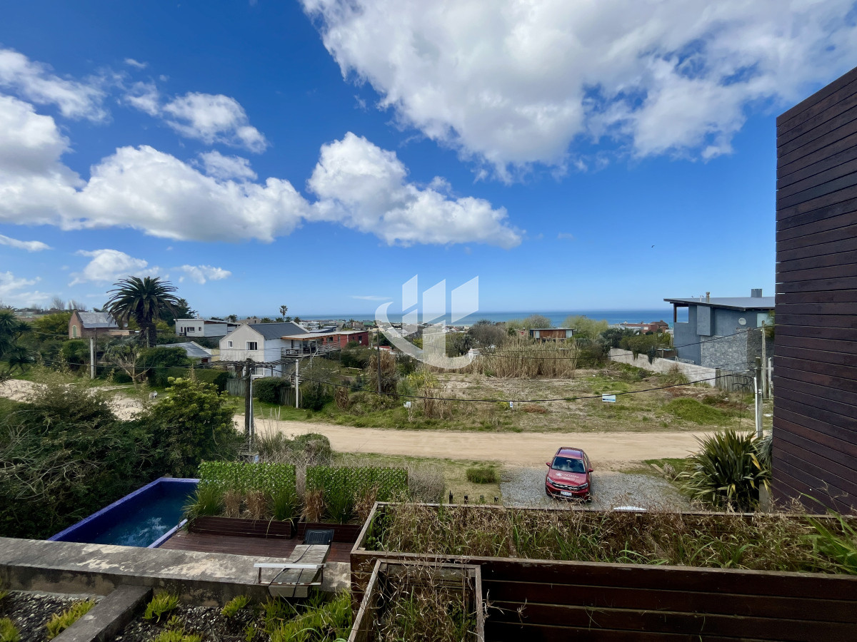 Casa ID.1227 - Venta casa 4 dormitorios El Chorro