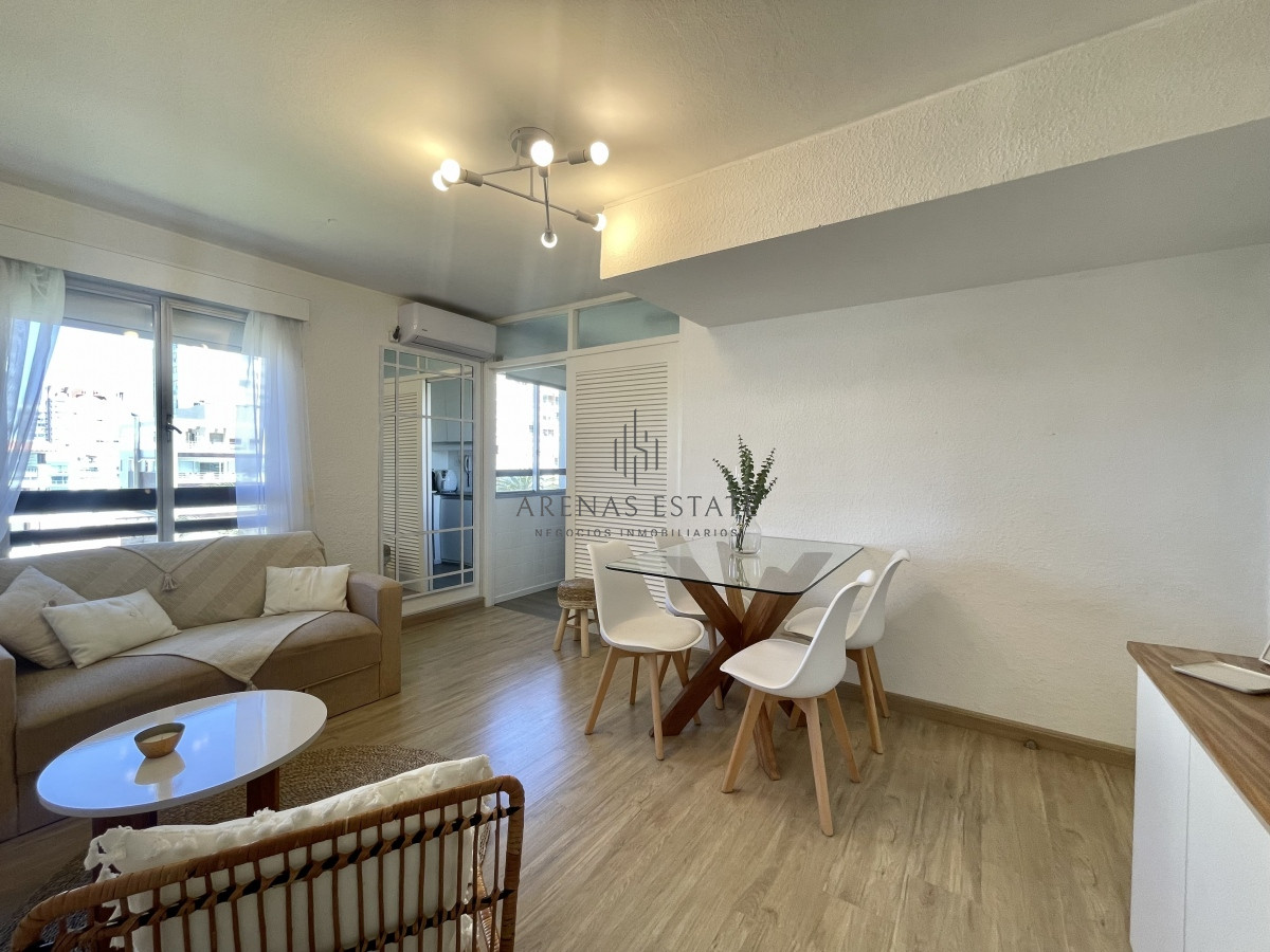 Apartamento ID.2787 - Venta apartamento  1 dormitorio. Península, Punta del Este  