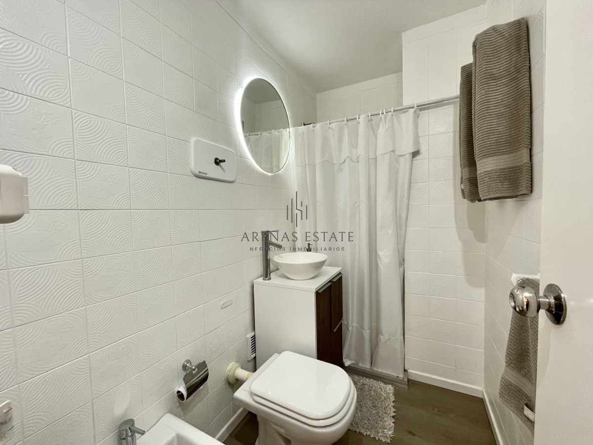 Apartamento ID.2787 - Venta apartamento  1 dormitorio. Península, Punta del Este  