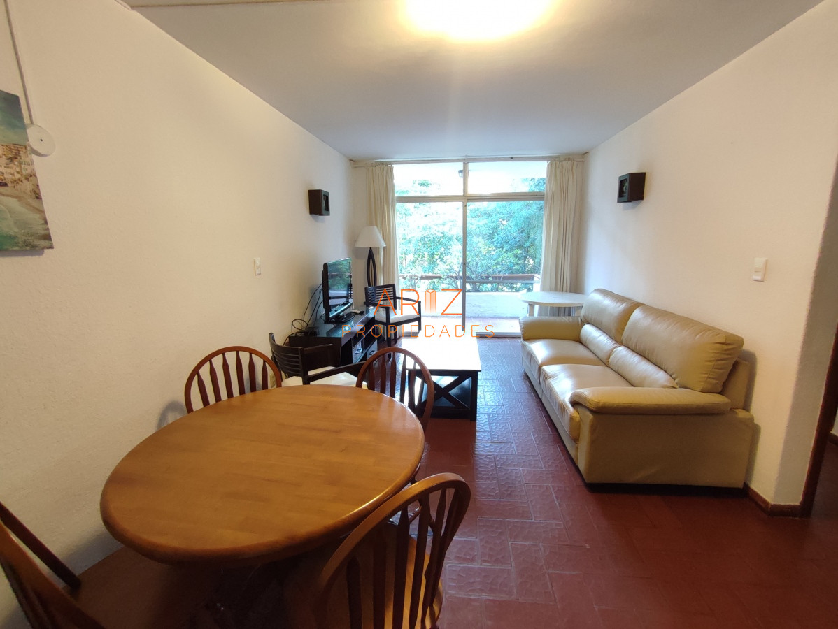 Apartamento ID.2001 - Venta apartamento 2 dormitorios Punta del Este 