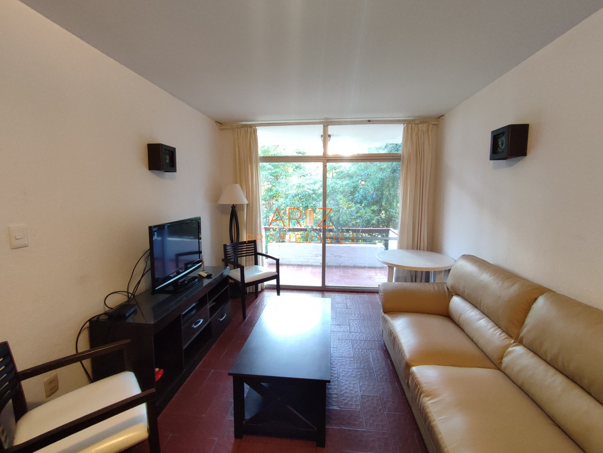 Apartamento ID.2001 - Venta apartamento 2 dormitorios Punta del Este 