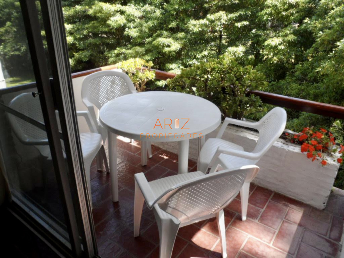 Apartamento ID.2001 - Venta apartamento 2 dormitorios Punta del Este 