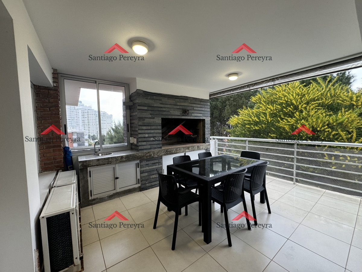 Apartamento ID.17117 - Venta apartamento 3 dormitorios. Playa mansa, Punta del Este 