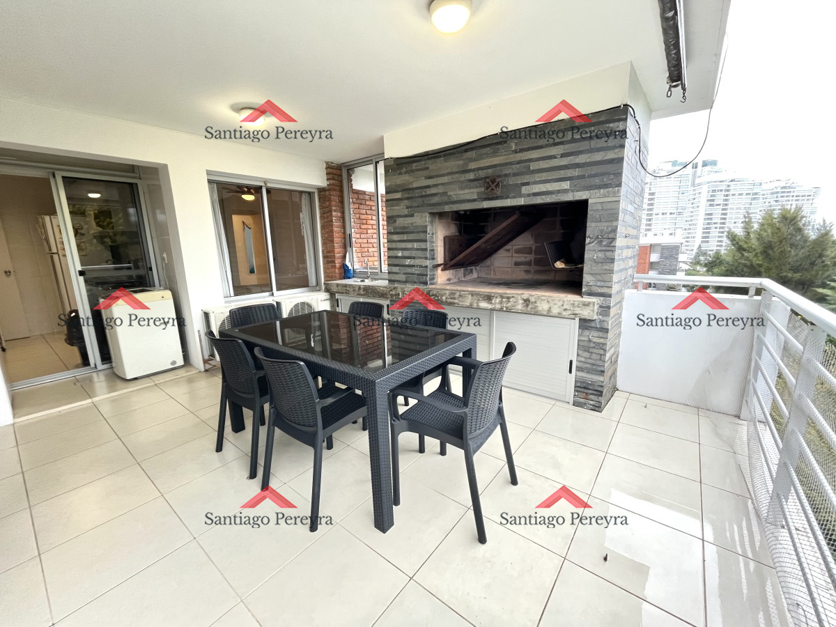 Apartamento ID.17117 - Venta apartamento 3 dormitorios. Playa mansa, Punta del Este 