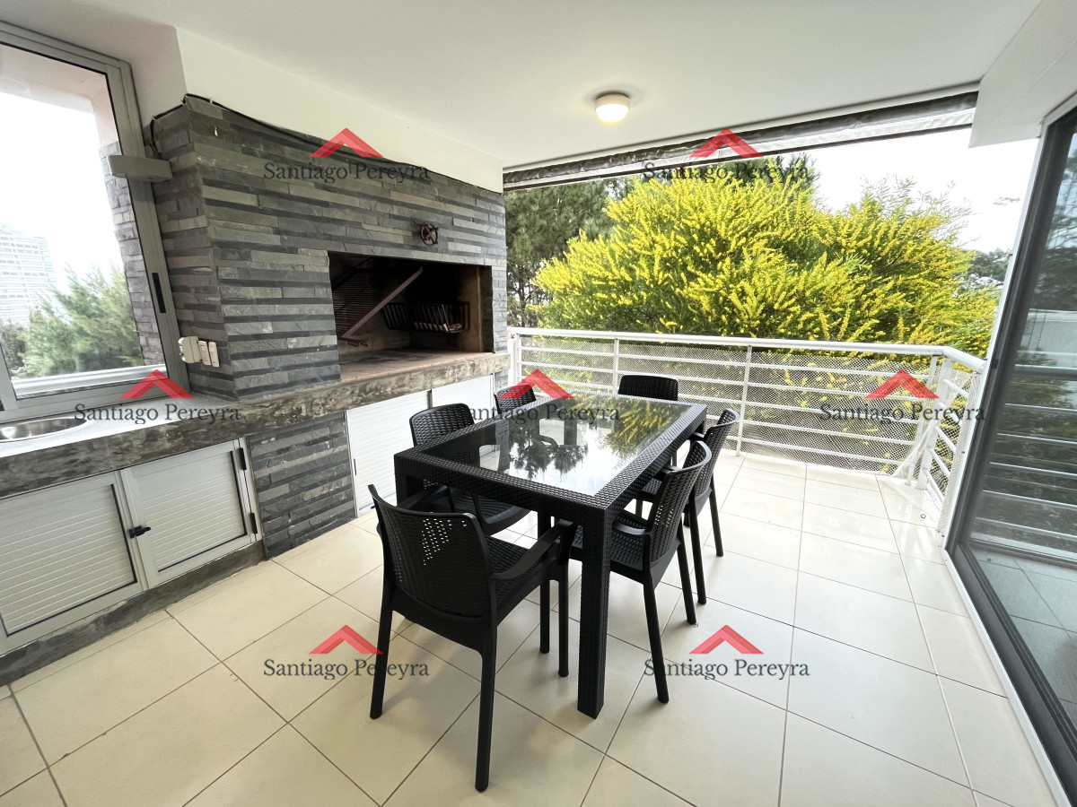 Apartamento ID.17117 - Venta apartamento 3 dormitorios. Playa mansa, Punta del Este 