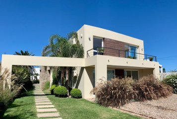 Venta casa 4 dormitorios. Península, Punta del Este