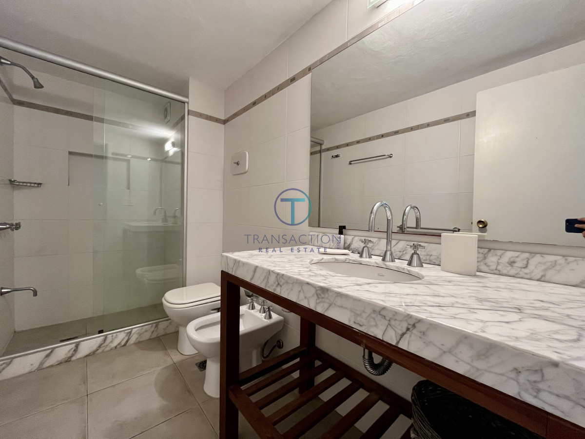 Apartamento ID.717/  - Venta apartamento en Peninsula