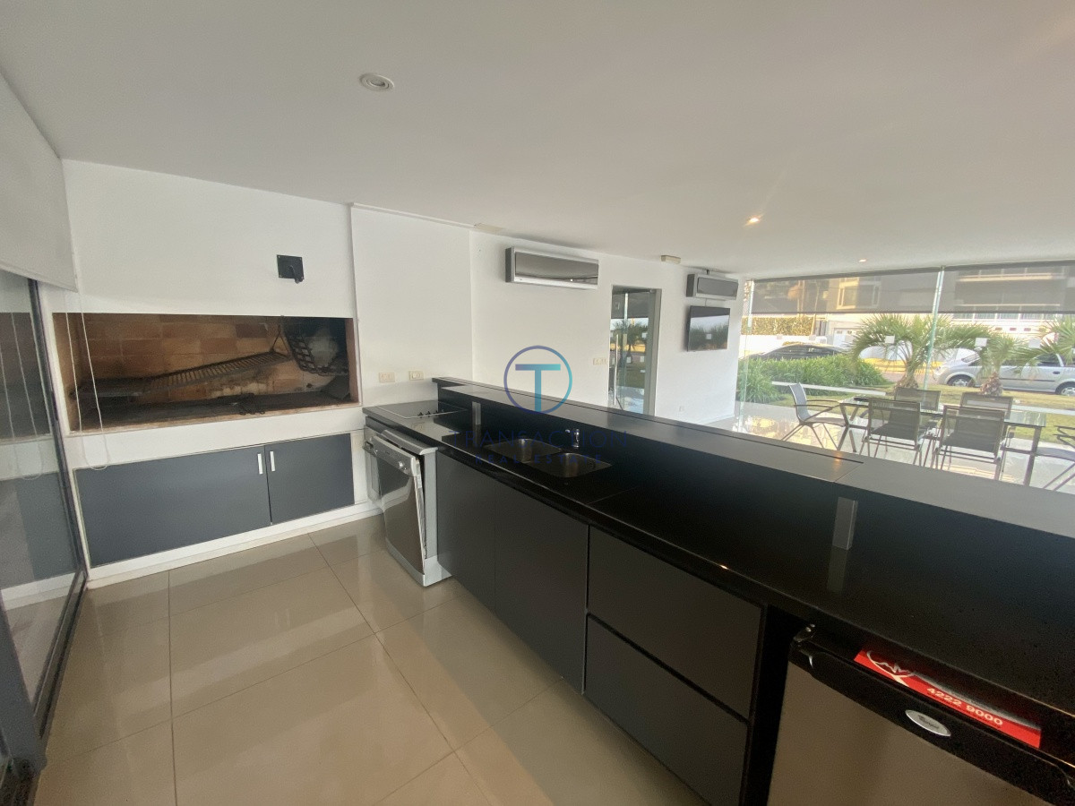 Apartamento ID.729/Apto-PUNTA-DEL-ESTE,-Playa-mansa - Apartamento 2 dormitorios playa brava Punta del Este