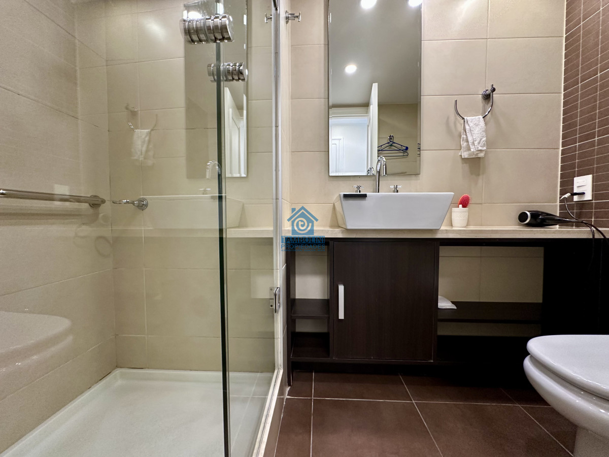Apartamento ID.1053 - Venta apartamento 2 dormitorios. Imperiale, Punta del Este. 