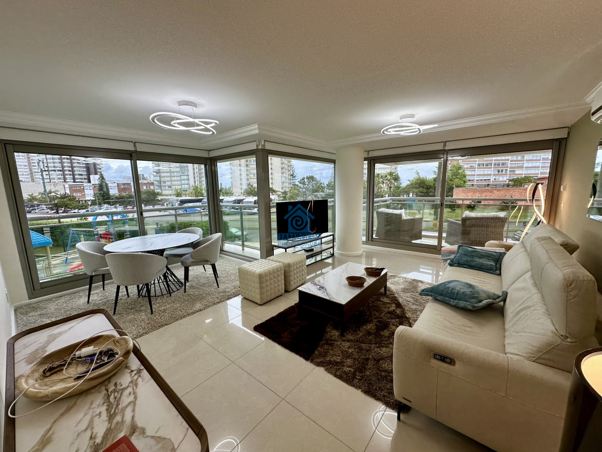 Apartamento ID.1053 - Venta apartamento 2 dormitorios. Imperiale, Punta del Este. 
