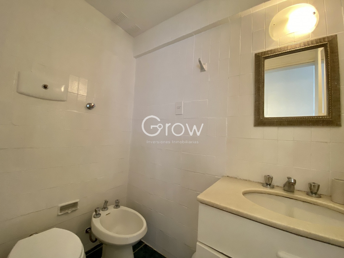 Apartamento ID.2060 - Hermoso apto. a pasos del mar!