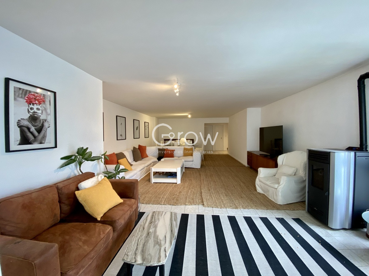 Apartamento ID.2060 - Hermoso apto. a pasos del mar!