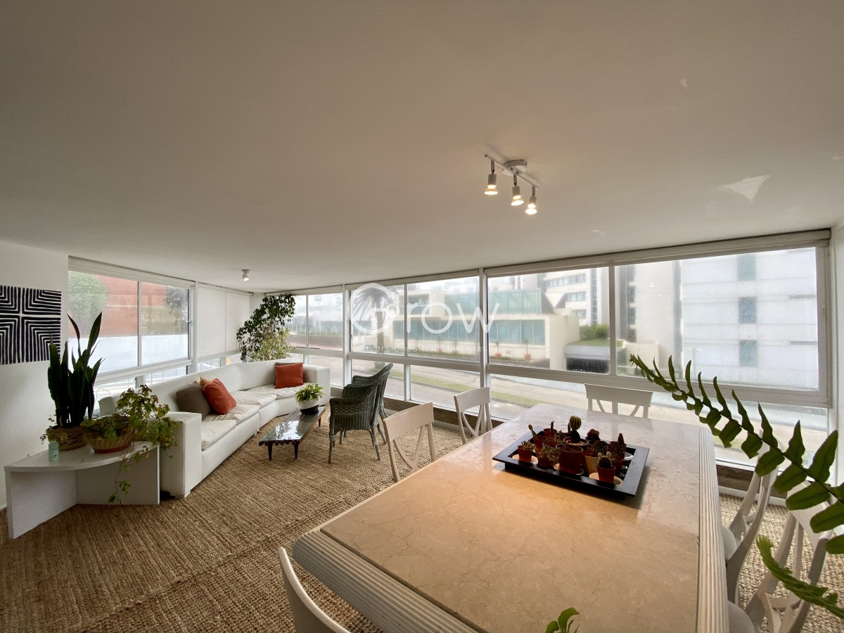 Apartamento ID.2060 - Hermoso apto. a pasos del mar!