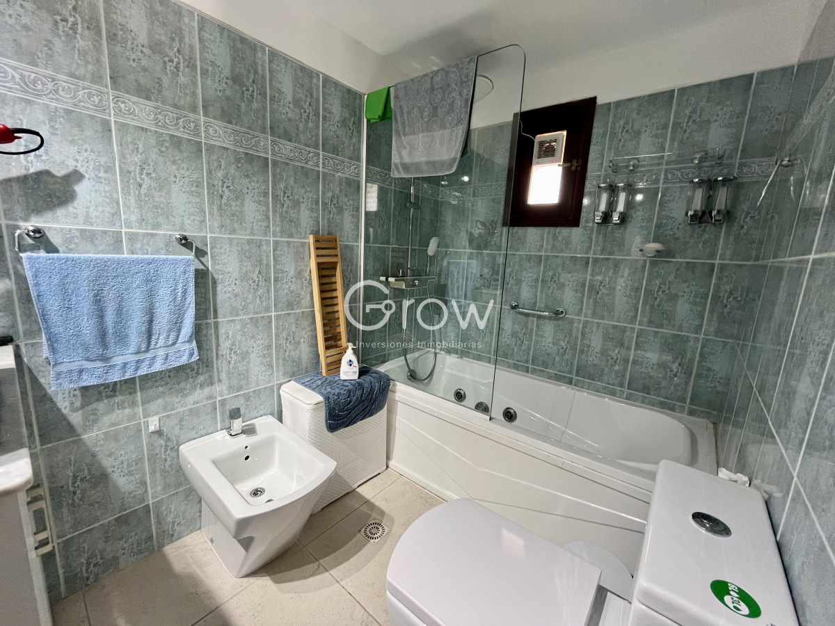 Casa ID.2800 - Venta casa 3 dormitorios más dependencia. Pinares, Punta del Este. 