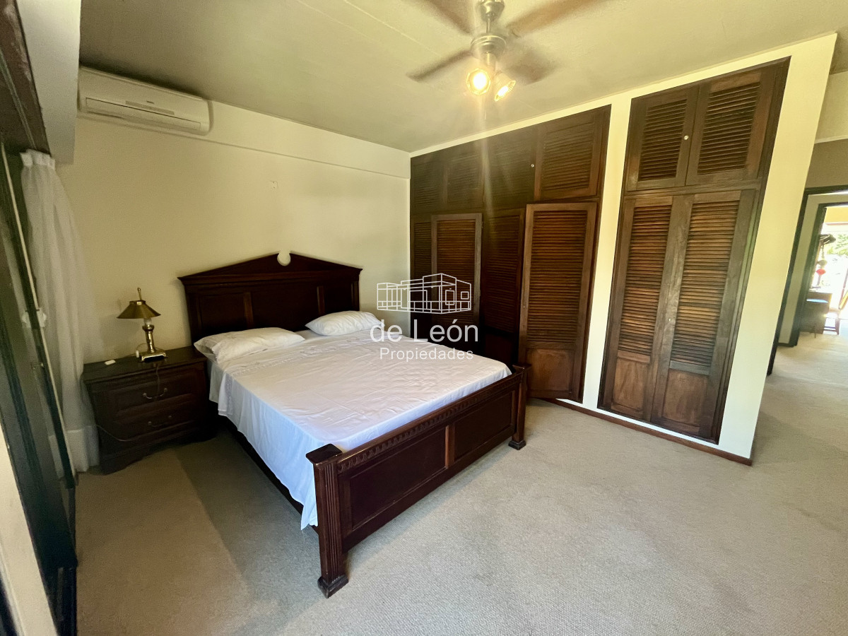 Casa ID.15228 - Alquiler anual casa 5 dormitorios playa brava Punta del Este