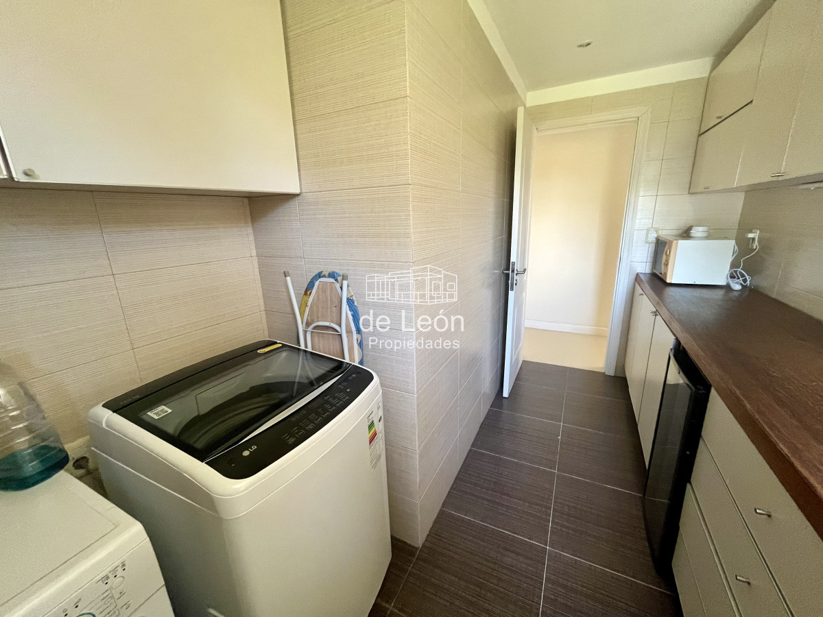 Casa ID.15228 - Alquiler anual casa 5 dormitorios playa brava Punta del Este