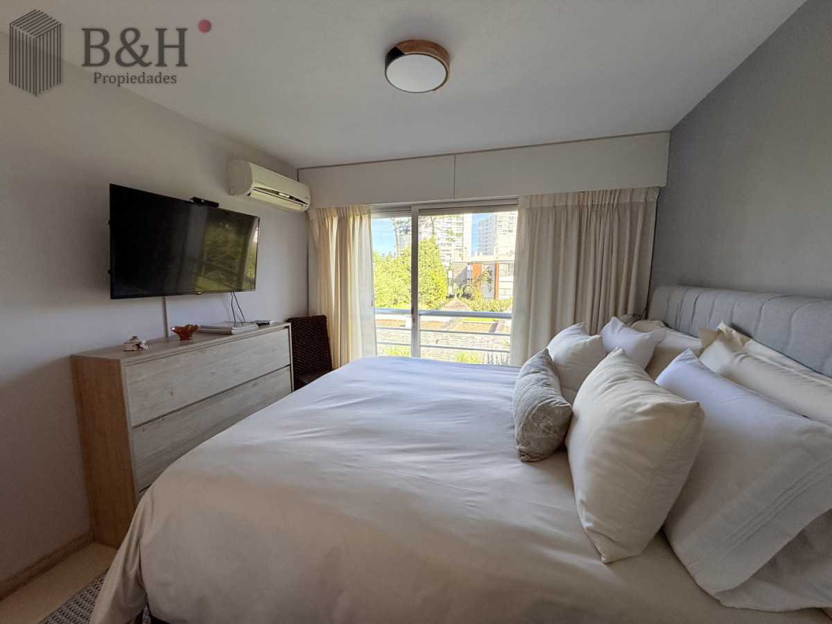 Apartamento ID.7466 - venta apartamento 3 dormitorios. Playa mansa, Punta del Este.