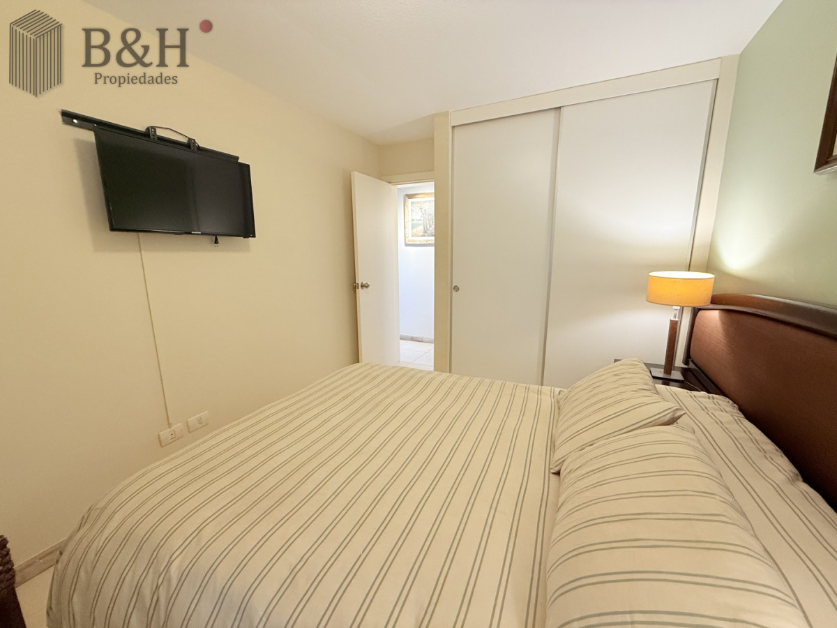 Apartamento ID.7466 - venta apartamento 3 dormitorios. Playa mansa, Punta del Este.