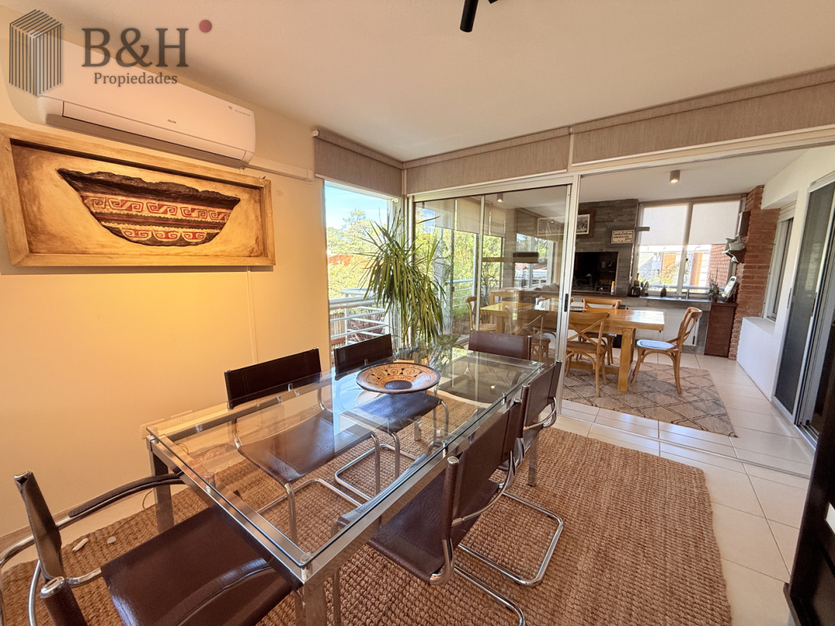 Apartamento ID.7466 - venta apartamento 3 dormitorios. Playa mansa, Punta del Este.