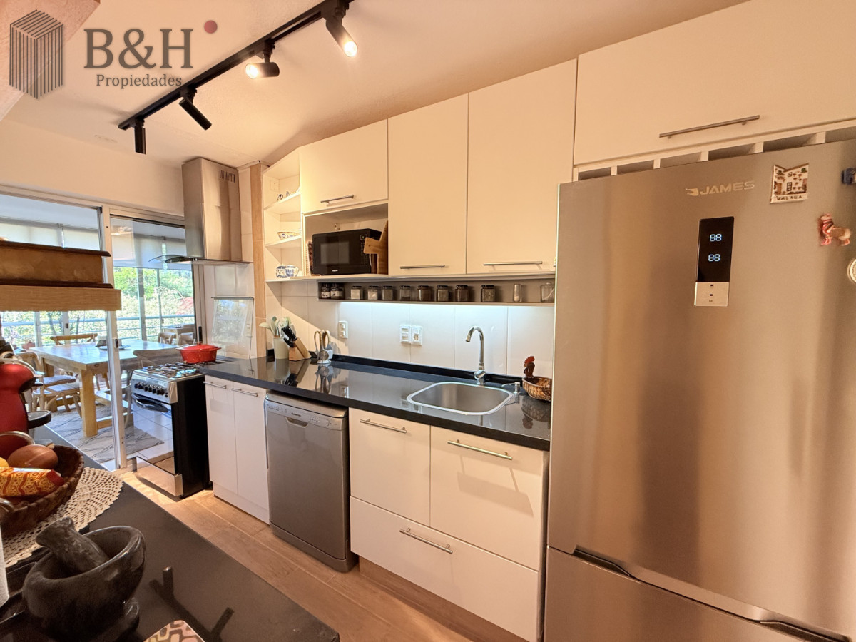 Apartamento ID.7466 - venta apartamento 3 dormitorios. Playa mansa, Punta del Este.