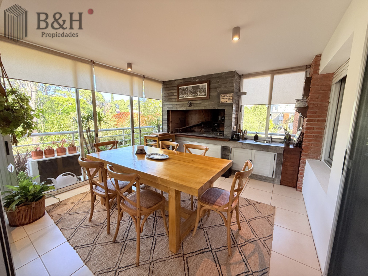 Apartamento ID.7466 - venta apartamento 3 dormitorios. Playa mansa, Punta del Este.