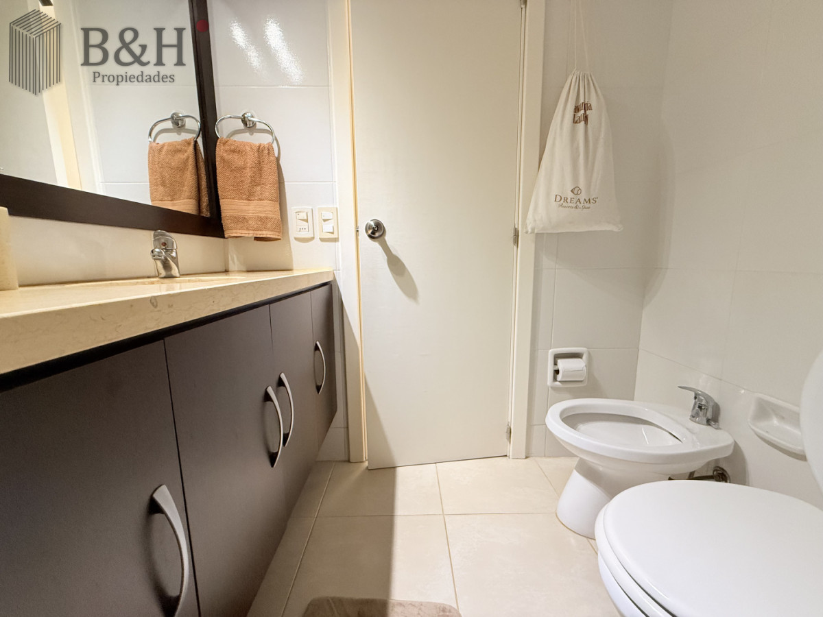 Apartamento ID.7466 - venta apartamento 3 dormitorios. Playa mansa, Punta del Este.