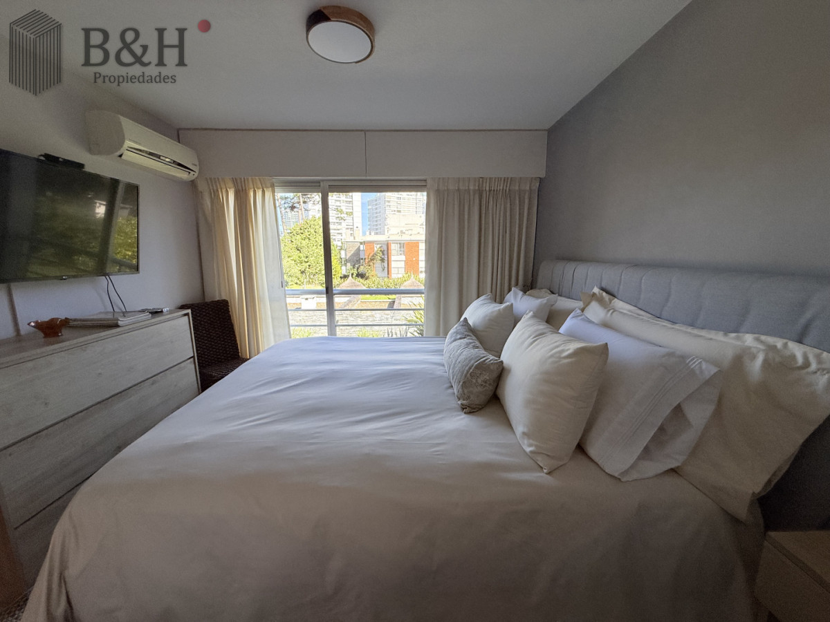 Apartamento ID.7466 - venta apartamento 3 dormitorios. Playa mansa, Punta del Este.