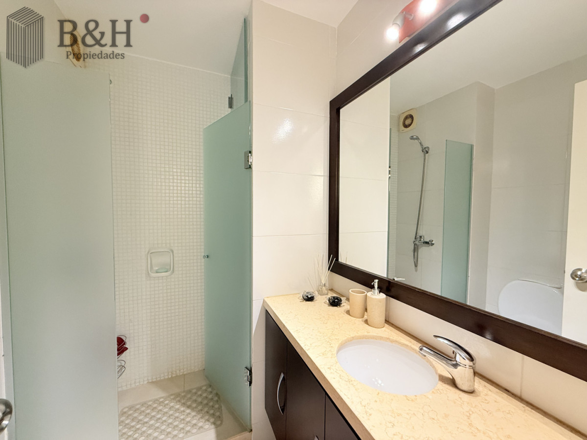 Apartamento ID.7466 - venta apartamento 3 dormitorios. Playa mansa, Punta del Este.