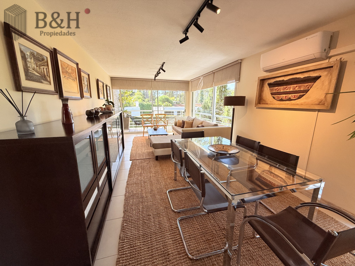 Apartamento ID.7466 - venta apartamento 3 dormitorios. Playa mansa, Punta del Este.