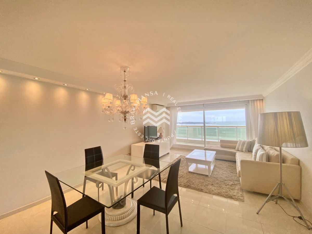 Apartamento ID.43 - Venta Apartamento 3 dormitorios en suite - Primera Línea Punta del Este 