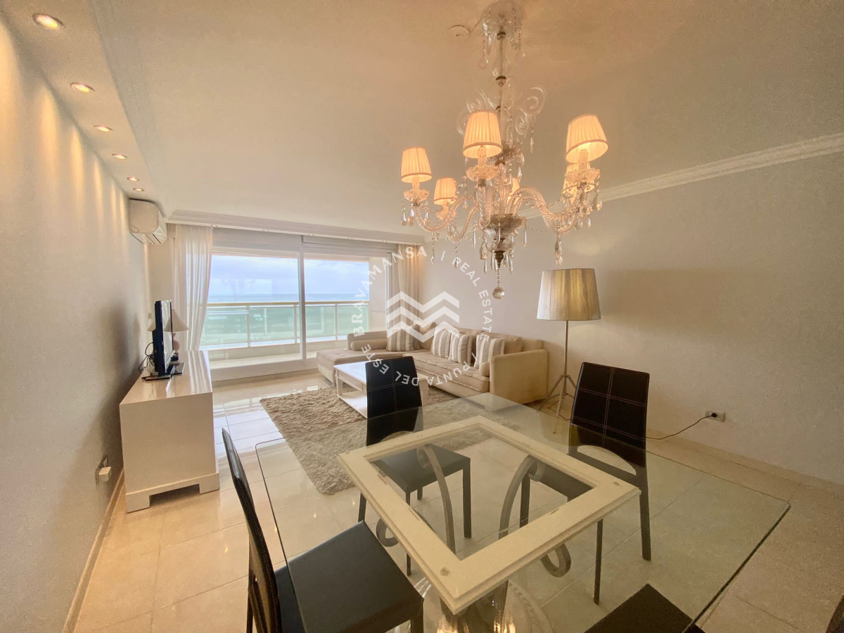 Apartamento ID.43 - Venta Apartamento 3 dormitorios en suite - Primera Línea Punta del Este 