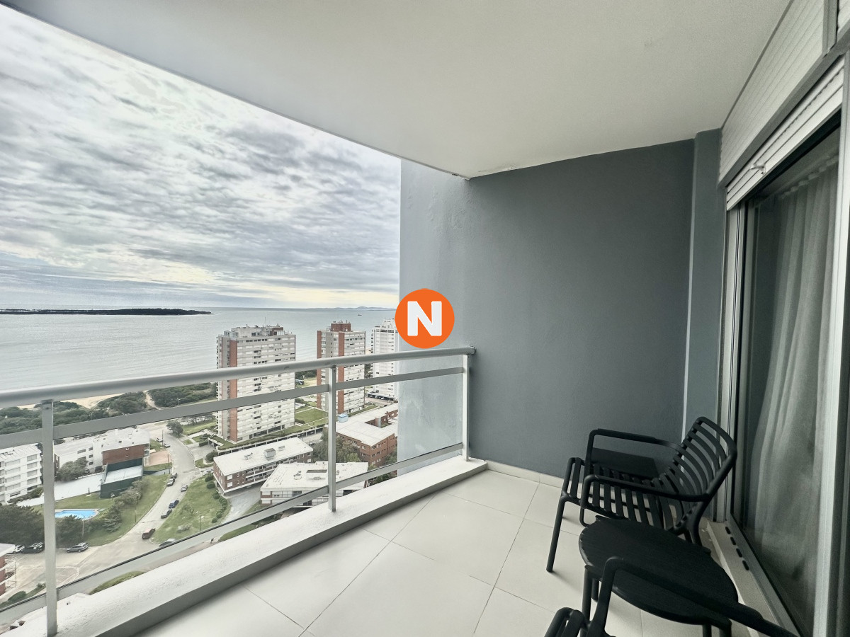 Apartamento Ref.221991 - Venta Excepcional Departamento - 2 Dormitorios + Servicio - Mansa Punta Del Este 