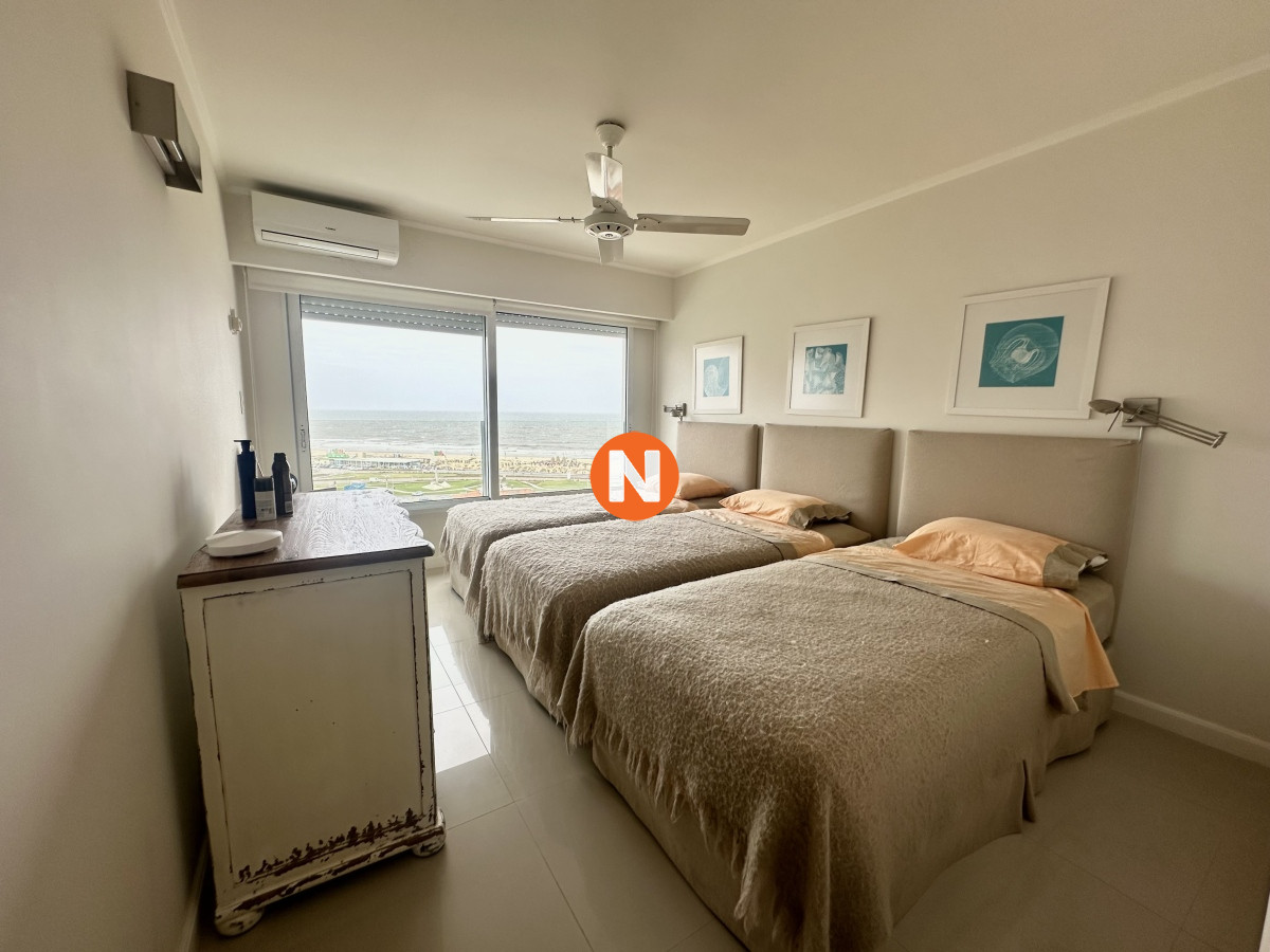 Apartamento Ref.222062 - Alquiler Apartamento primera línea 4 dormitorios