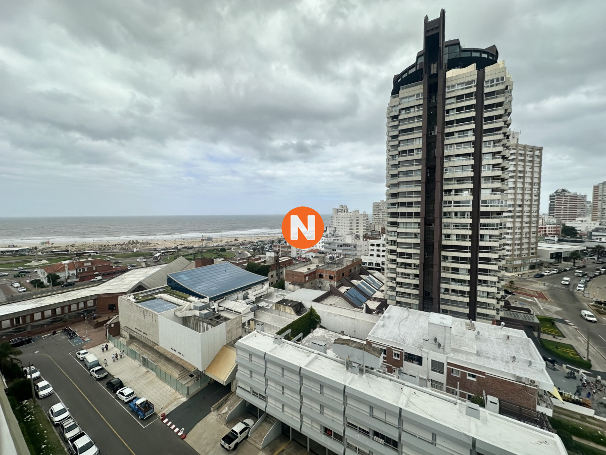Apartamento Ref.222062 - Alquiler Apartamento primera línea 4 dormitorios