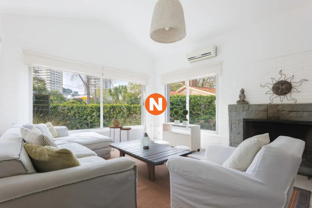 Casa Ref.223160 - Casa 3 dormitorios playa mansa Punta del Este