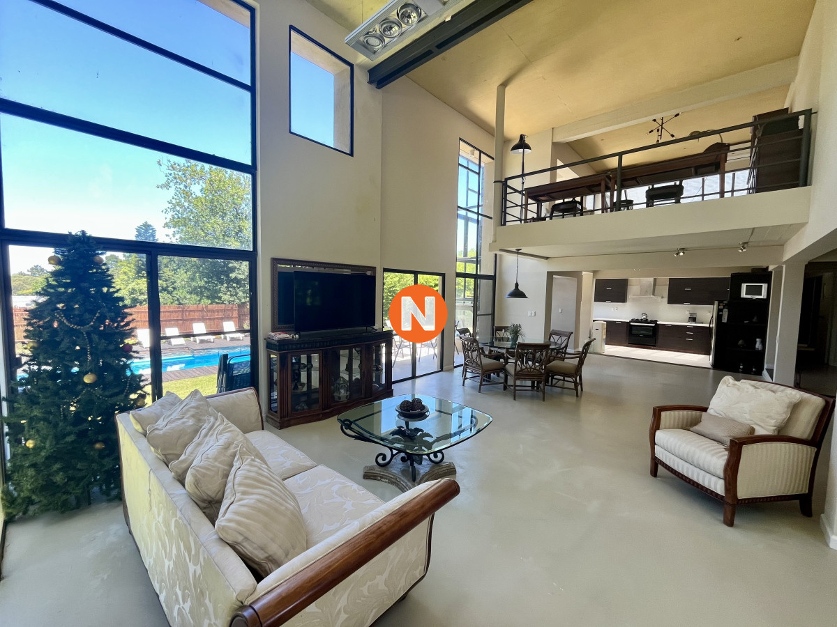 Casa Ref.226093 - Venta casa 5 dormitorios. Playa brava, Punta del Este