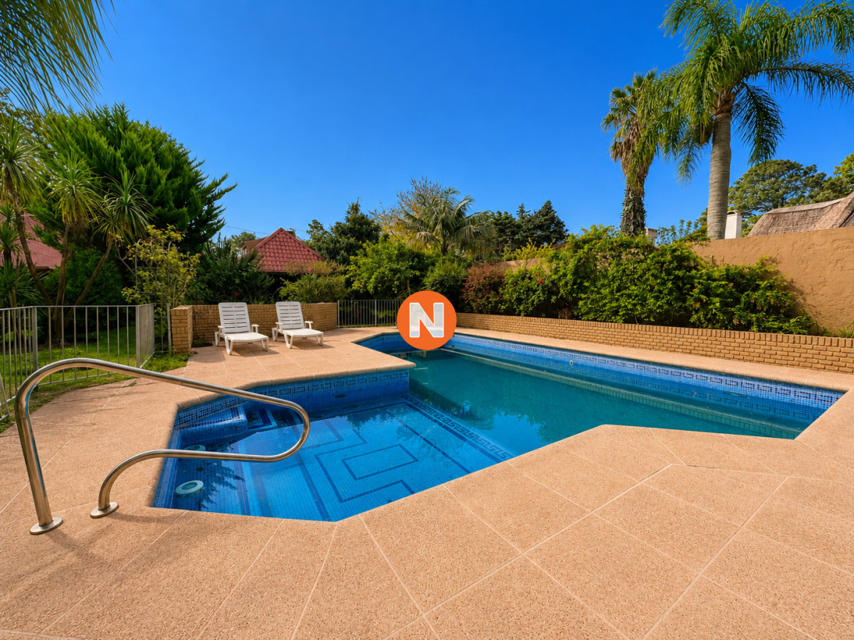 Casa Ref.225678 - VENTA CASA 3 DORMITORIO PUNTA DEL ESTE-SAN RAFAEL