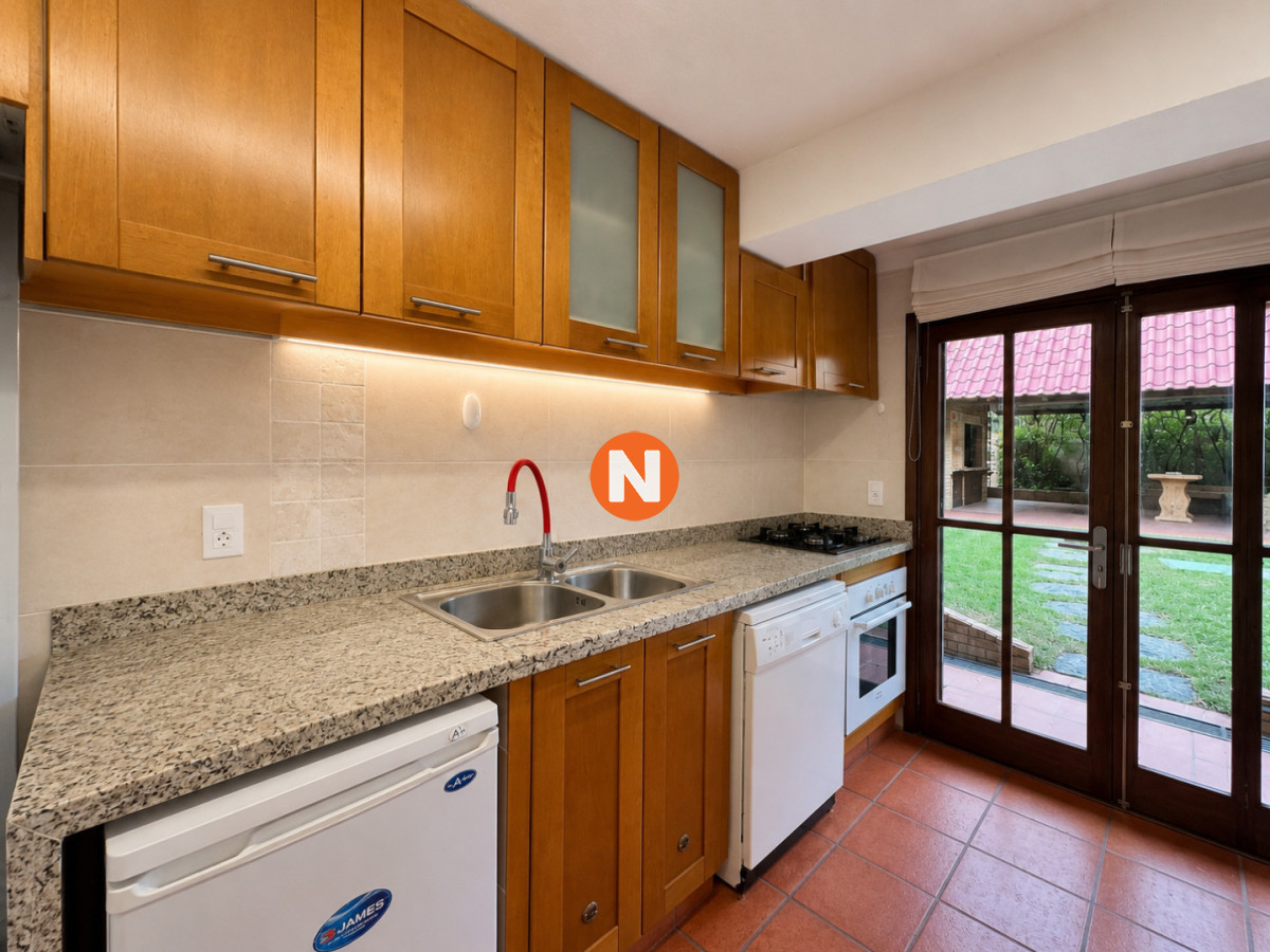Casa Ref.225678 - VENTA CASA 3 DORMITORIO PUNTA DEL ESTE-SAN RAFAEL